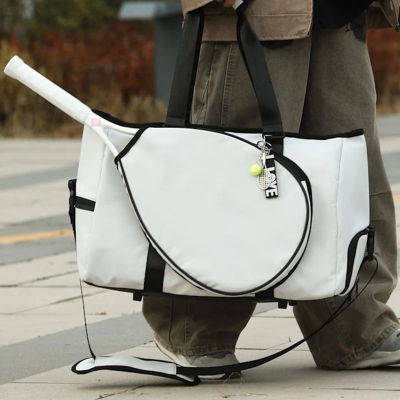 Vielseitige Sport- und Reisetasche mit innovativem Stauraum Skanto