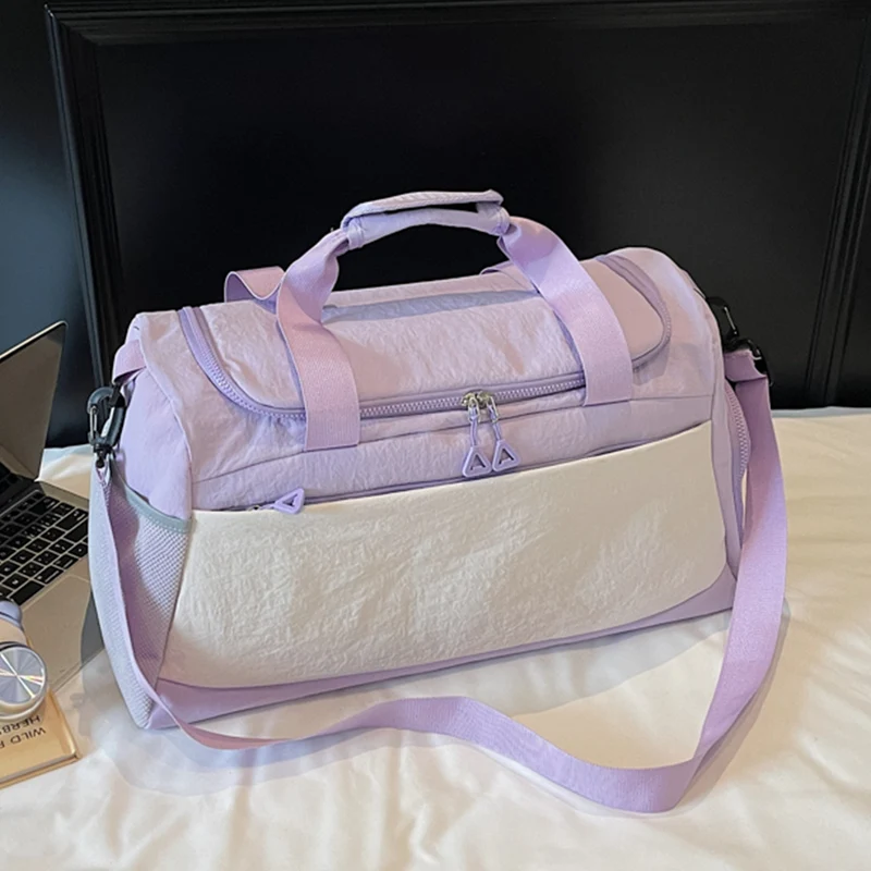 Sportliche Reisetasche mit stabilen Griffen Skanto