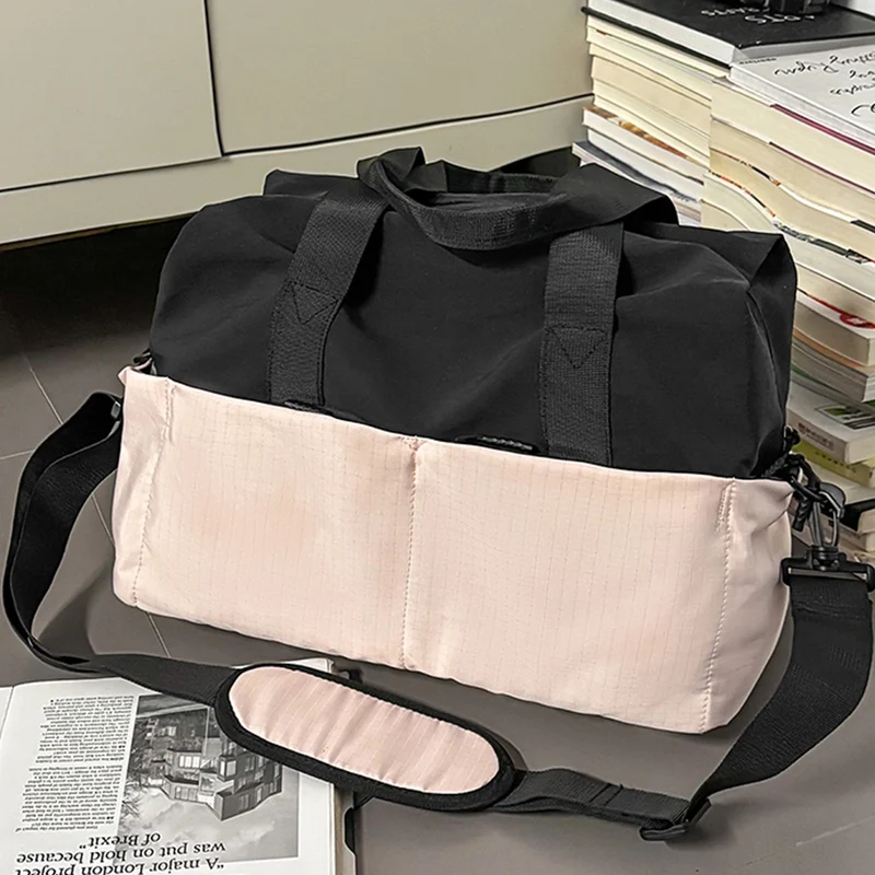 Sportliche Multifunktions-Reisetasche mit großem Staufach Skanto