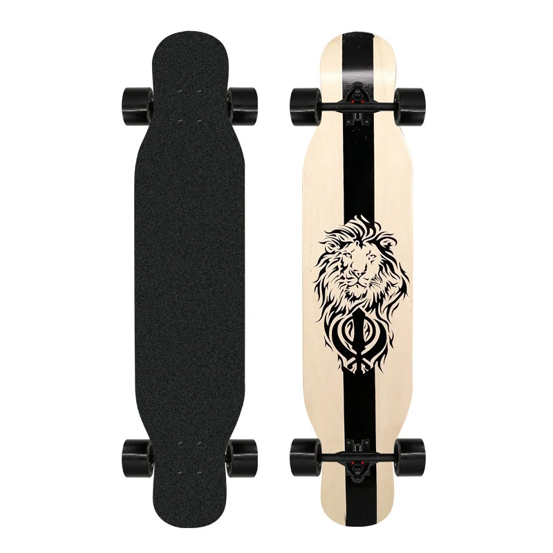 Longboard Skanto mit künstlerischem Löwen-Emblem