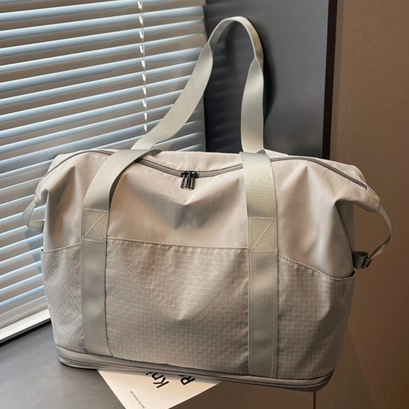 Multifunktionale Sport- und Reisetasche mit innovativem Fächersystem Skanto