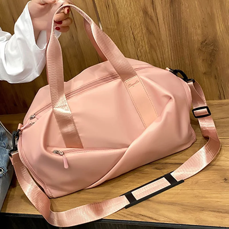 Moderne Sport- und Reisetasche Skanto