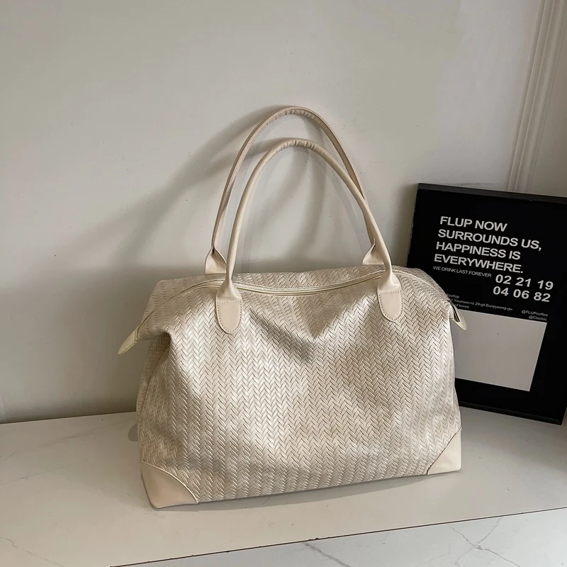 Luxuriöse Reisetasche im modernen Zickzack-Muster Skanto