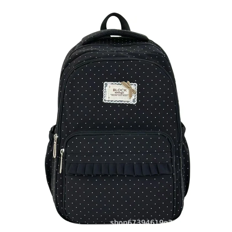 Stilvoller gepunkteter Rucksack Skanto mit Raffung