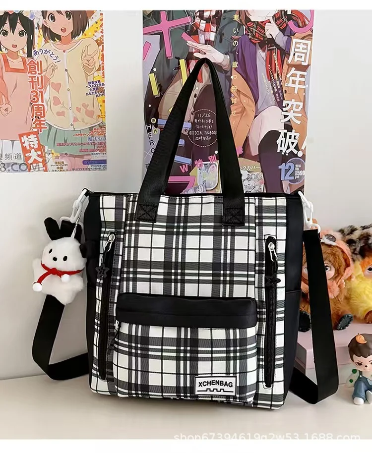 Stilvoller karierter Schulrucksack Skanto