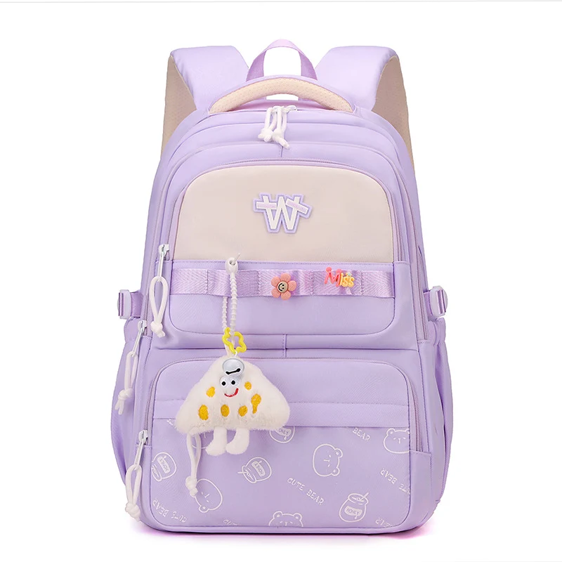 Kreativer Rucksack mit einzigartigen Applikationen Skanto