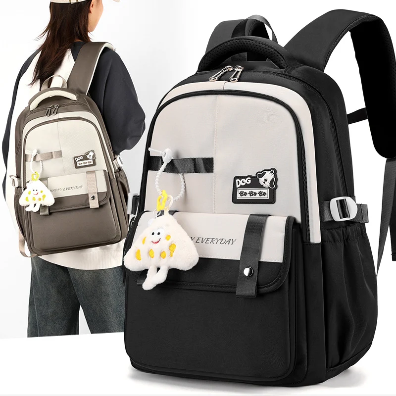 Kinderfreundlicher Rucksack mit hochwertigem Material und lustigem Anhänger Skanto