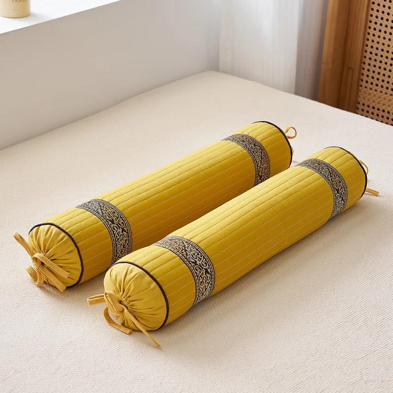 Meditationsrolle mit dekorativem Design Skanto