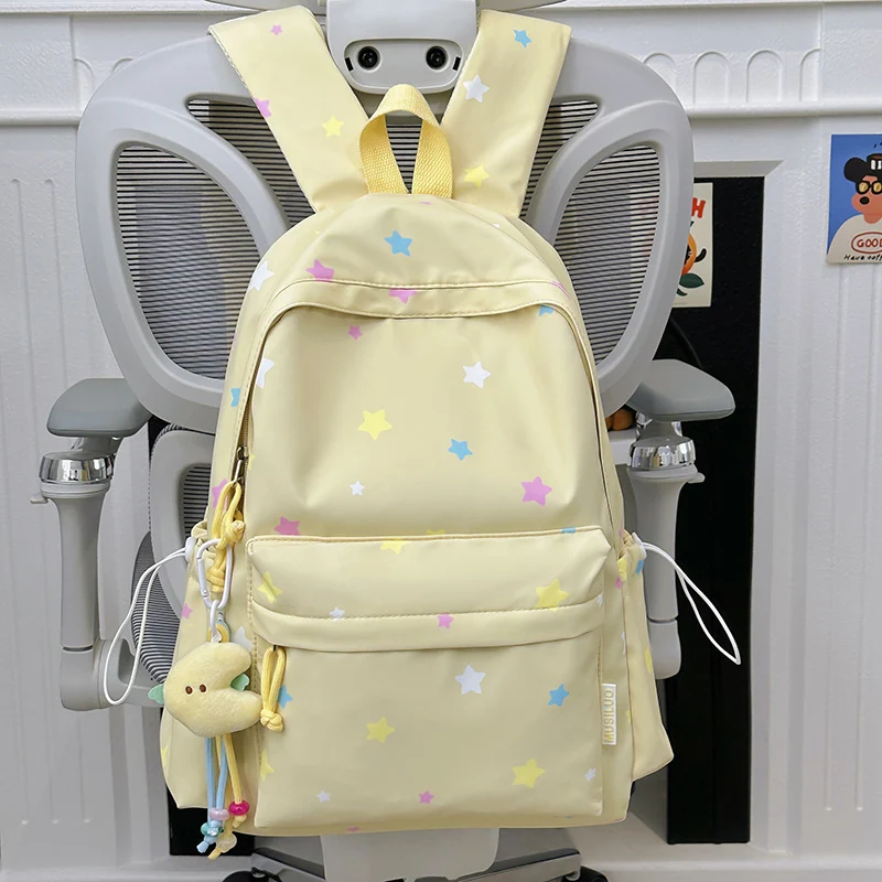 Rucksack Skanto mit lustigem Sternenmuster