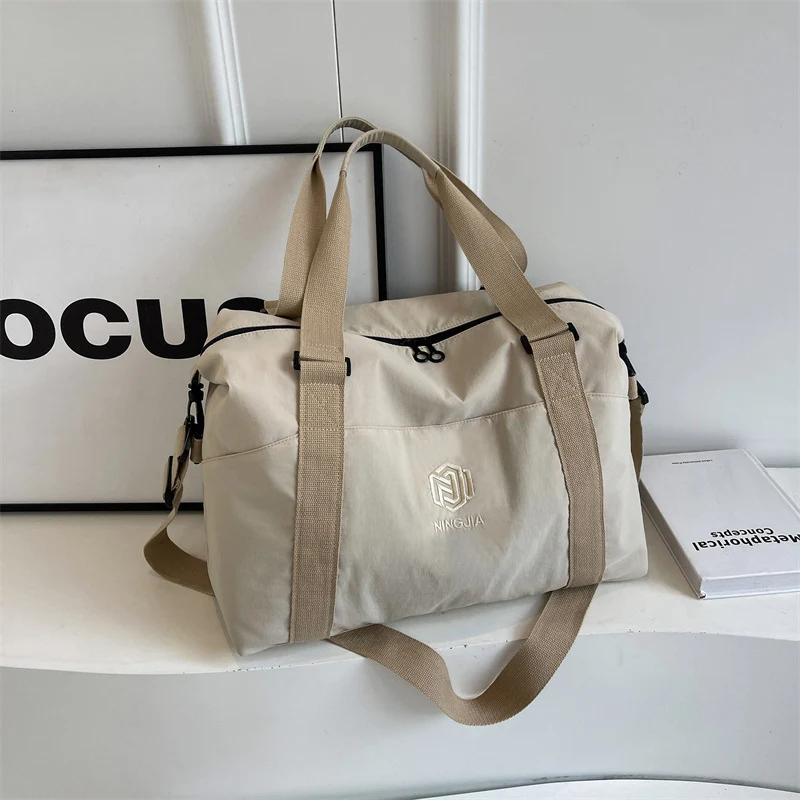 Sportliche Tote Bag mit mehreren Fächern und verstellbaren Riemen Skanto