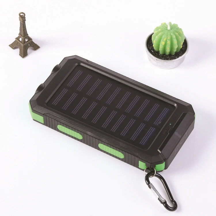 Solar-Powerbank mit integrierter LED-Taschenlampe und robustem Design Skanto