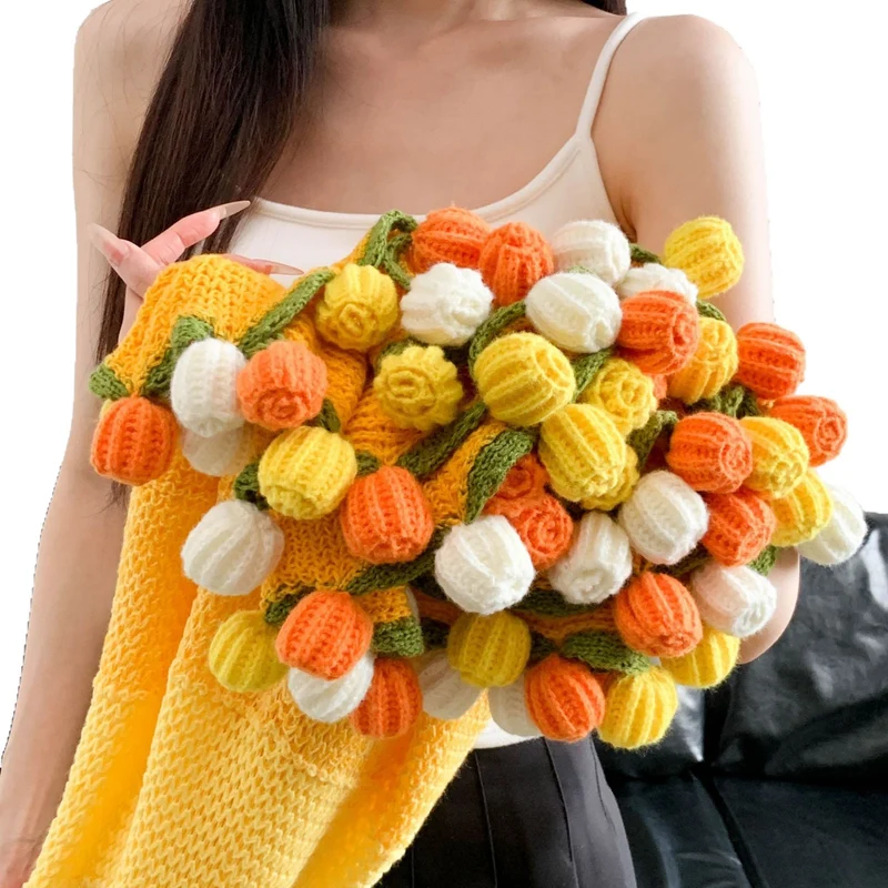 Elegante handgemachte Strickdecke mit Blumenmuster Skanto