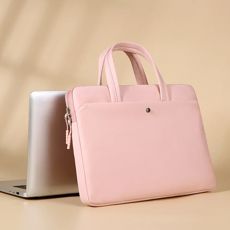 Elegante Laptophülle mit zusätzlichen Fächern Skanto