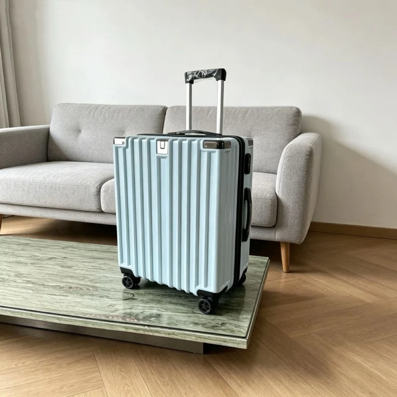 Robuster Hartschalen-Reisekoffer mit geräumigem Innenraum und hochwertigem Rollsystem Skanto