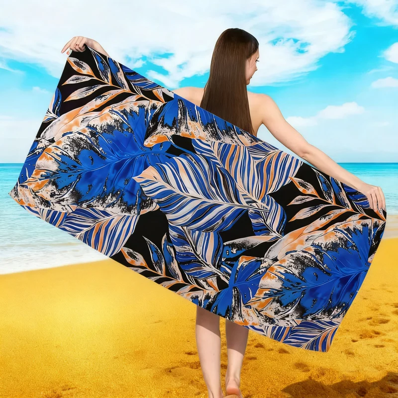 Strandtuch mit floralem Aquarell-Design Skanto