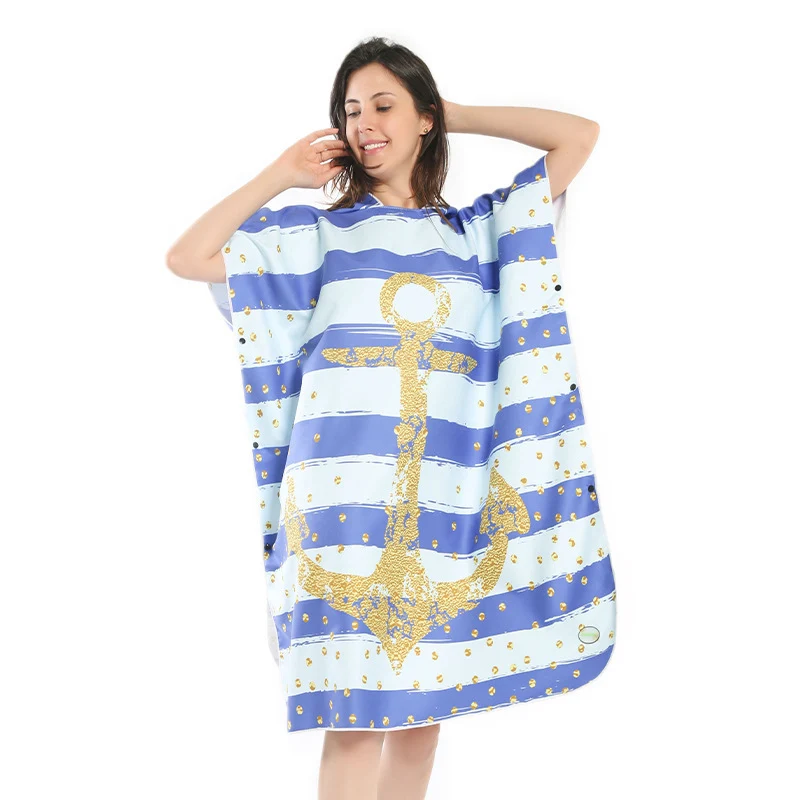 Strandkleid mit Tropenprint Skanto