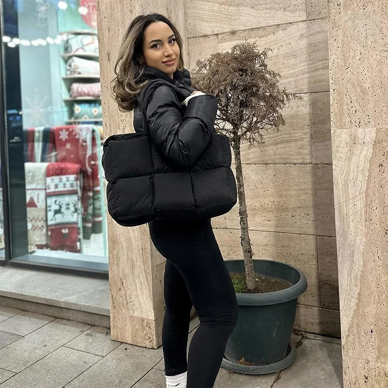 Moderne gesteppte Tragetasche Skanto