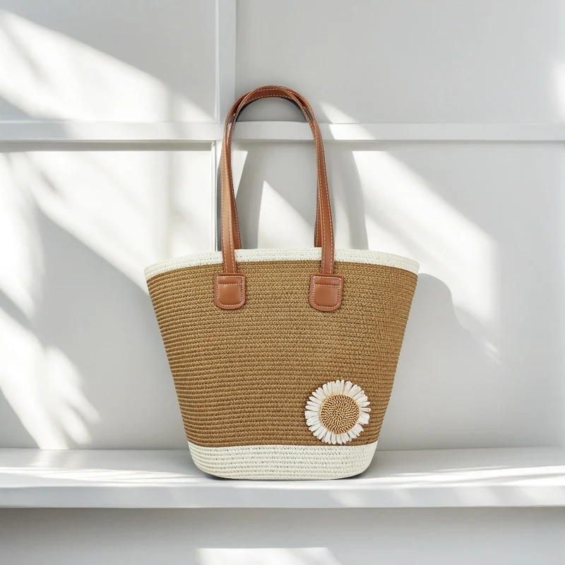 Strandtasche mit Blumenakzenten Skanto