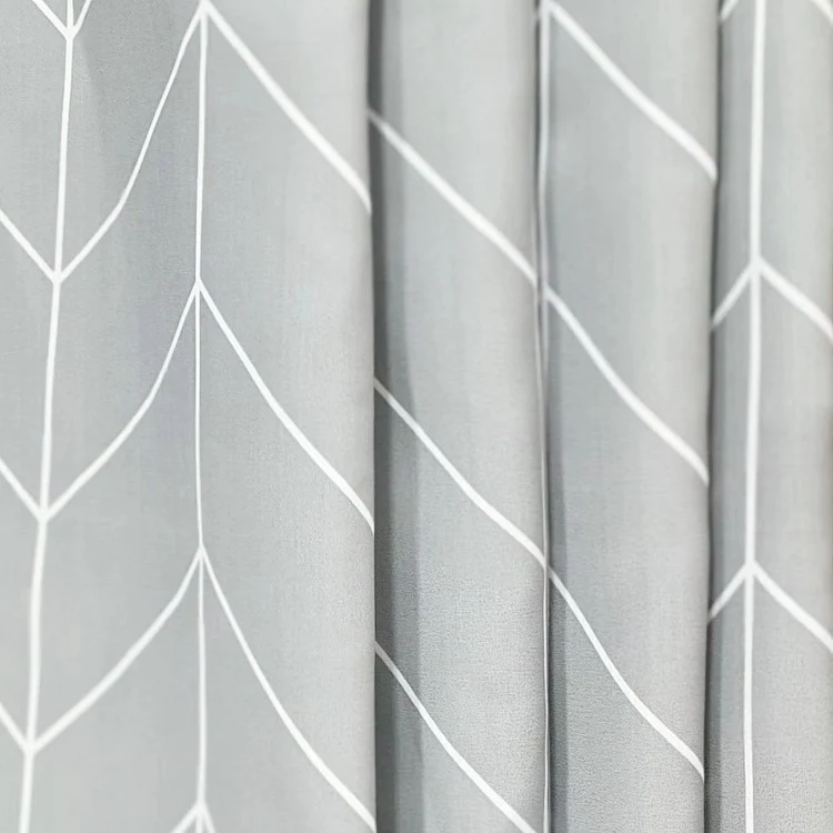 Stoff-Duschvorhang mit Chevron-Muster Skanto