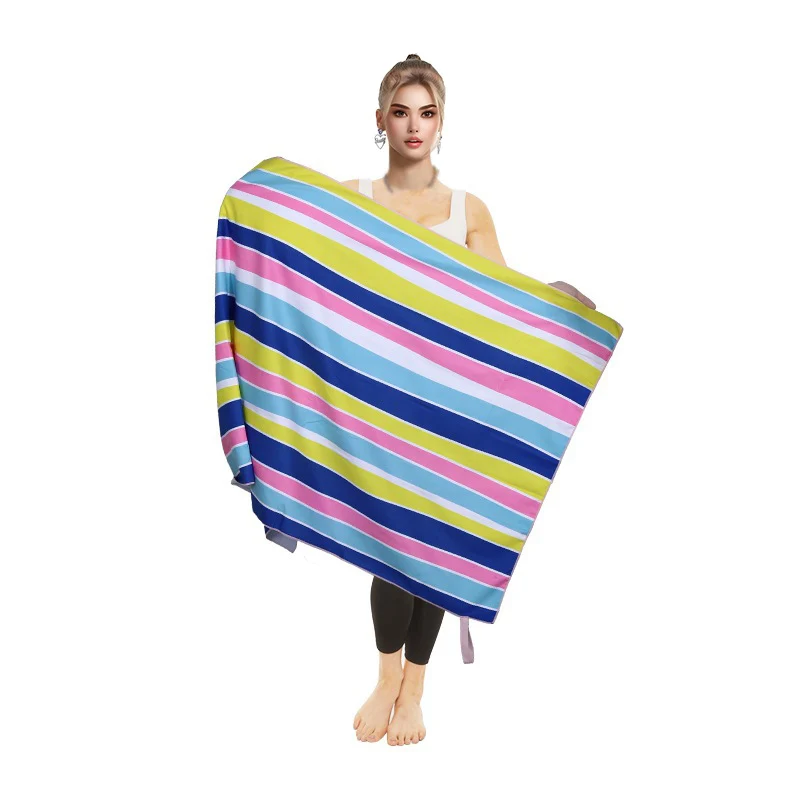 Strandtuch mit auffälligem Flamingo-Design und schnelltrocknendem Material Skanto