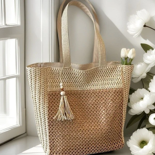 Handgemachte Strohtasche mit Quaste Skanto