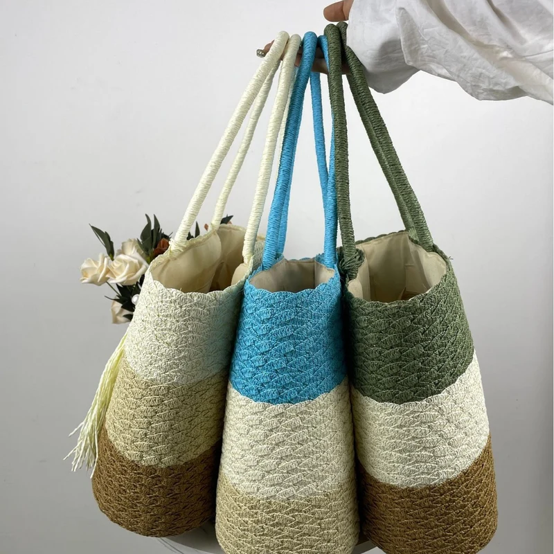 Trendige geflochtene Strandtasche Skanto