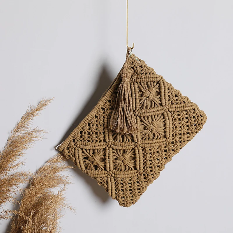 Makramee-Clutch mit Quastendetails Skanto