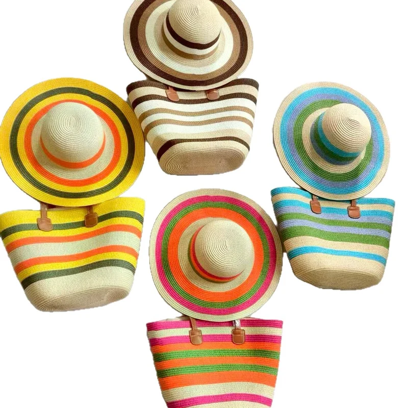 Sommerliches Strand-Top und Sonnenhut Skanto