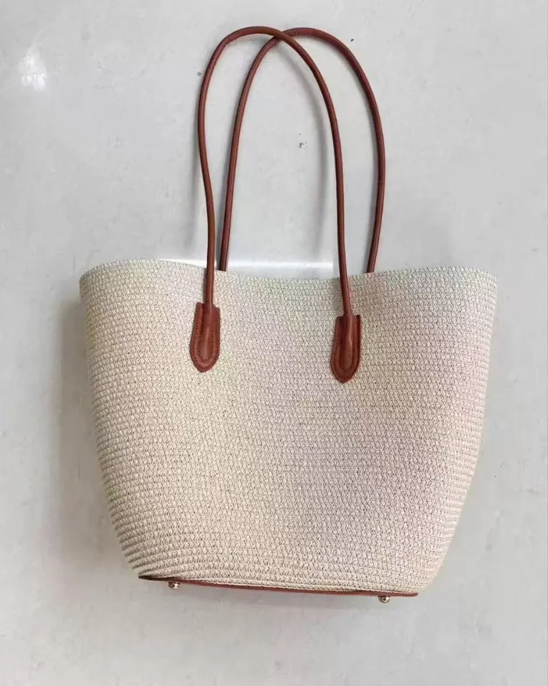 Elegante Strandtasche mit passendem Sonnenhut Skanto