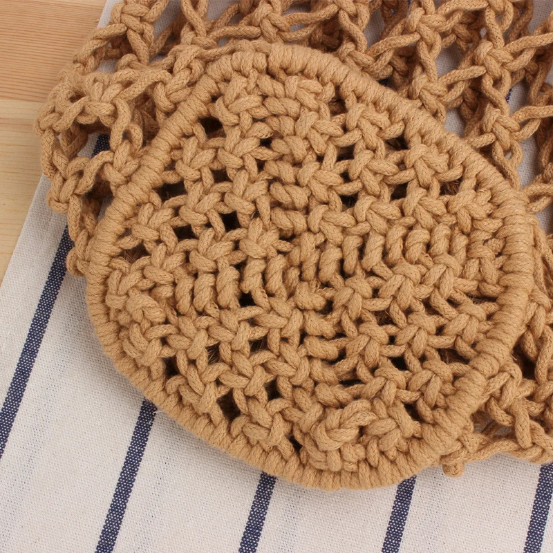 Handtasche aus handgeknüpftem Naturmaterial mit luftiger Struktur Skanto