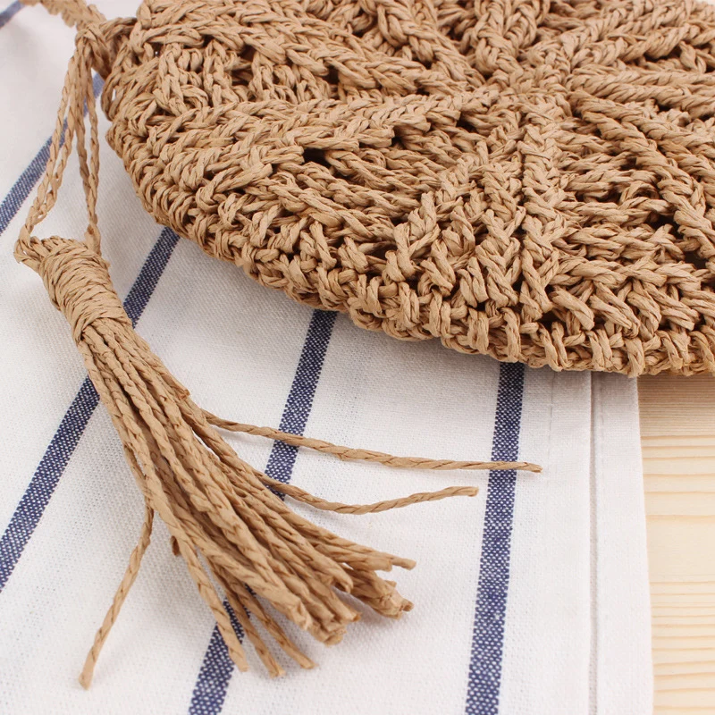 Handtasche aus handgeknüpftem Naturmaterial mit Fransen-Detail Skanto