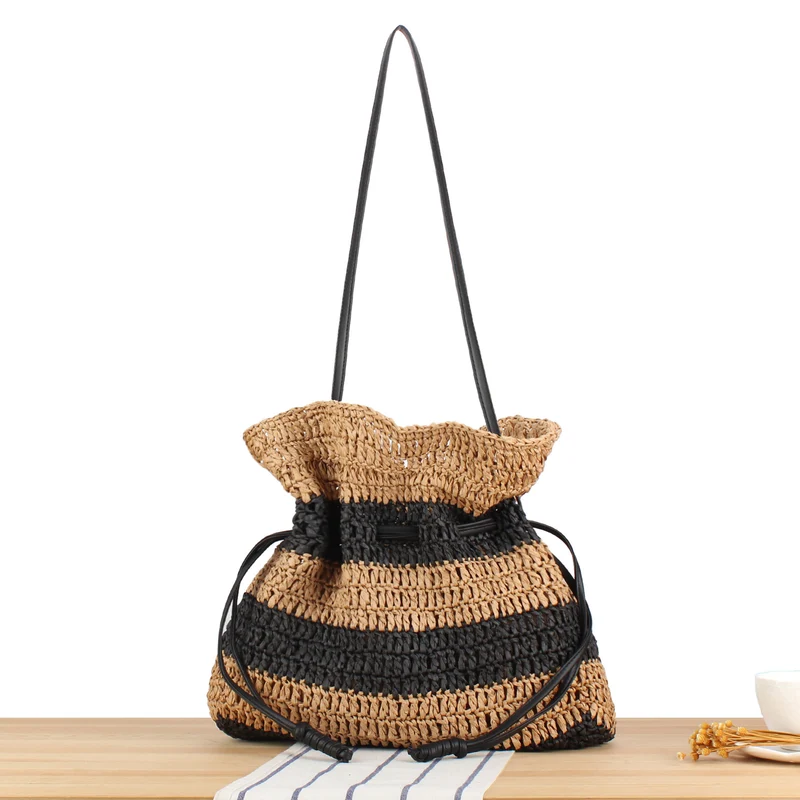 Handtasche aus handgefertigtem Naturfasermix mit modernem Kordelzugverschluss Skanto