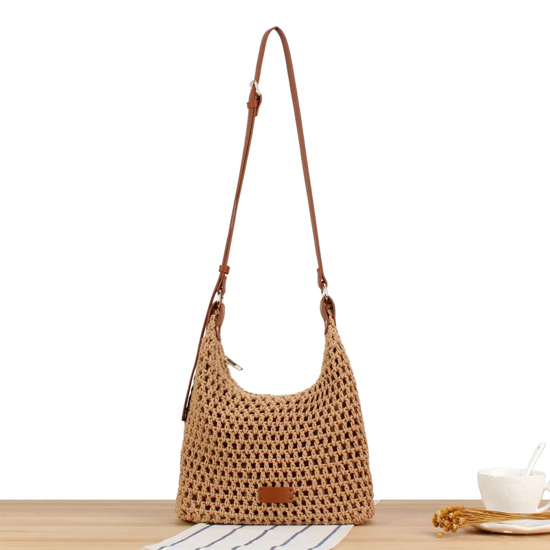 Hobo Bag aus handgewebtem Naturmaterial Skanto