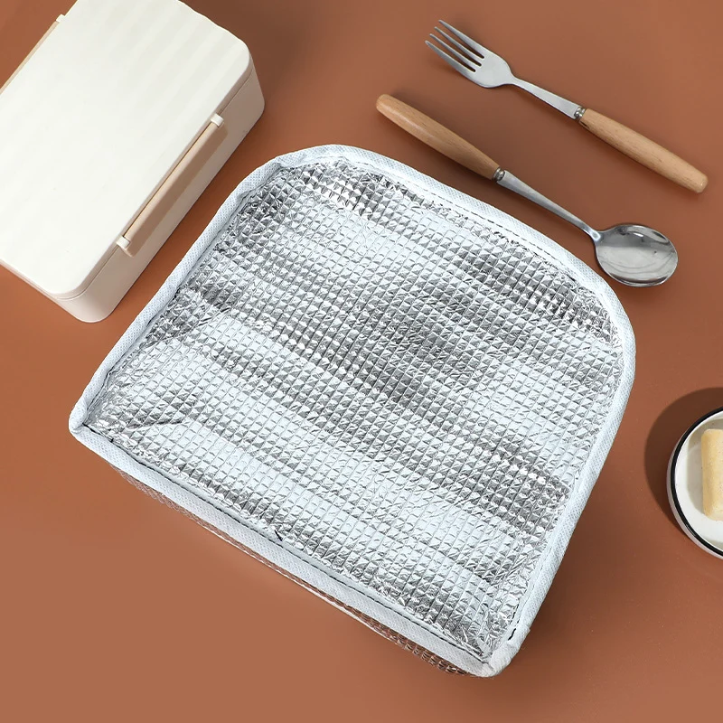 Niedliche isolierte Lunchtasche Skanto