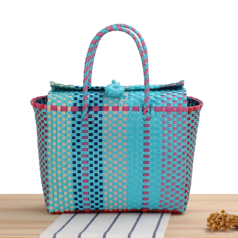 Trendiger Shopper aus handgewebtem Material mit verspielten Details Skanto
