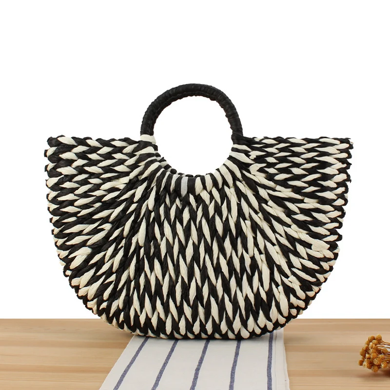 Moderne Korbtasche mit raffiniertem Design Skanto
