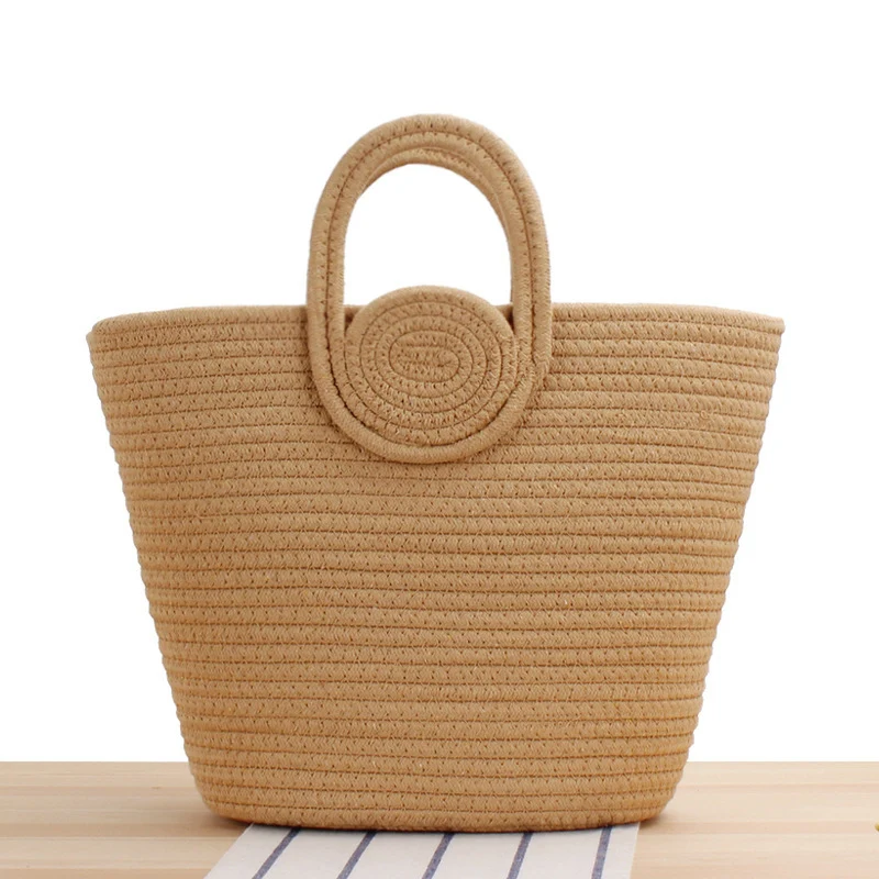 Moderne Handtasche mit verspielten Pompon-Verzierungen Skanto