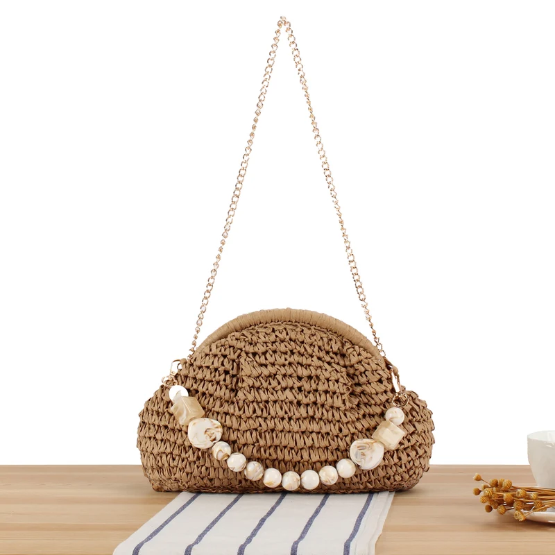 Um Rucksack mit dekorativem Muschel-Design Skanto