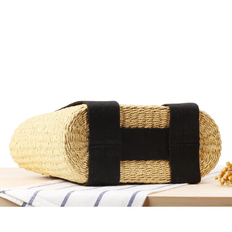 Hochwertige Handtasche aus Naturmaterial mit stabilen Tragegriffen Skanto