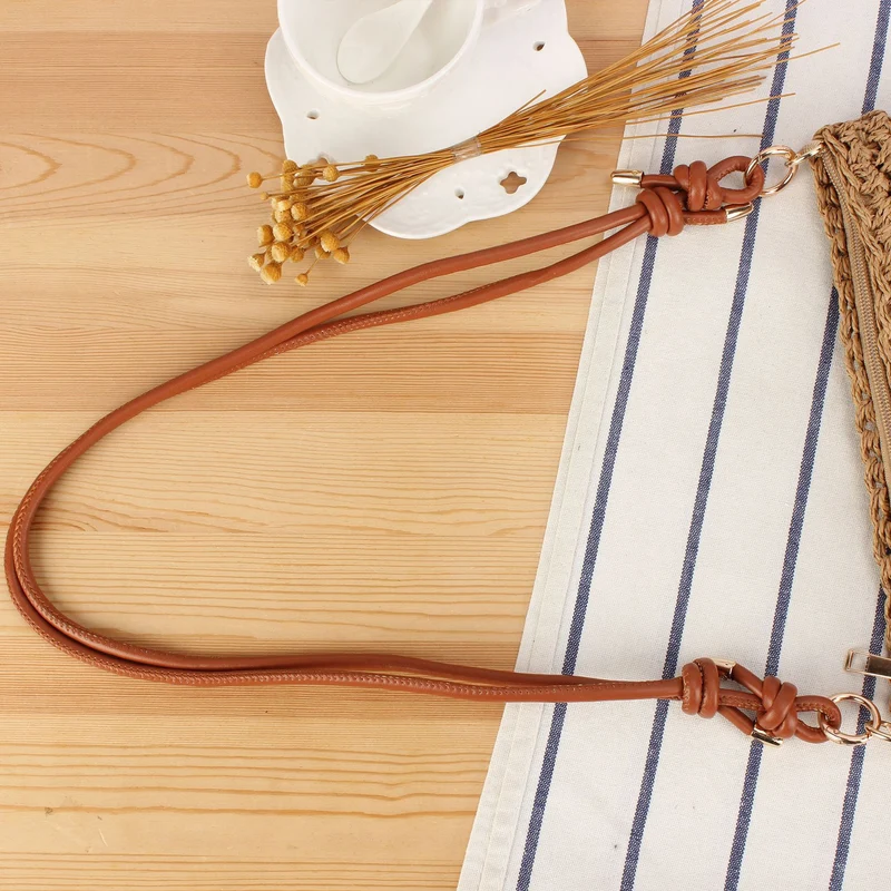 Handtasche aus geflochtenem Naturmaterial mit verstellbarem Riemen Skanto