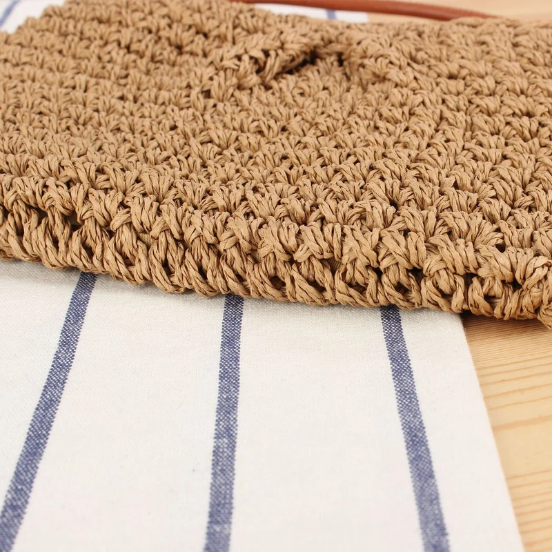 Handtasche aus geflochtenem Naturmaterial mit verstellbarem Riemen Skanto
