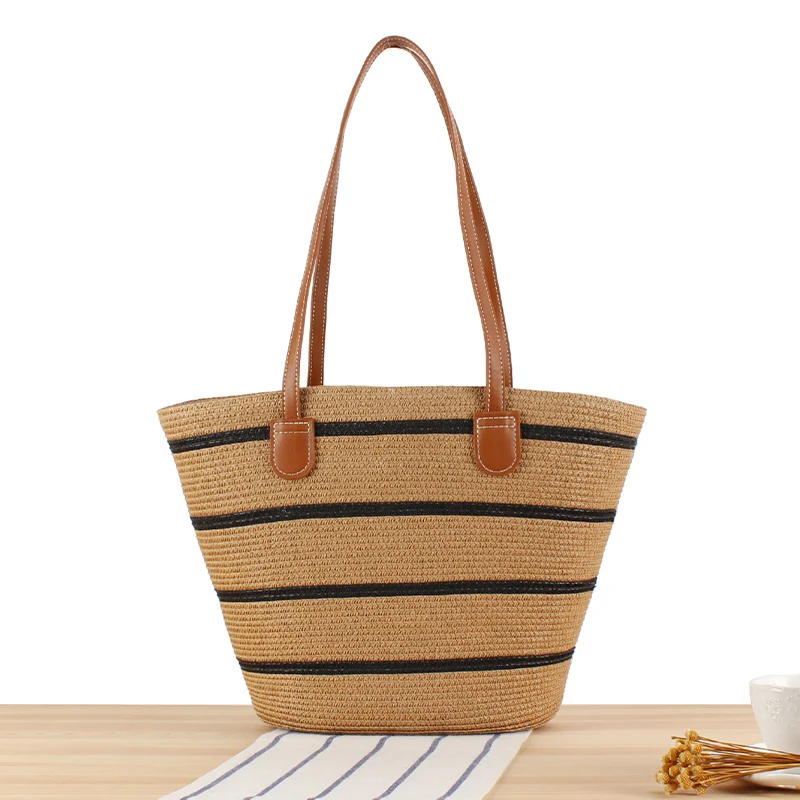 Elegante Strohtasche mit attraktiven Ledergriffen Skanto