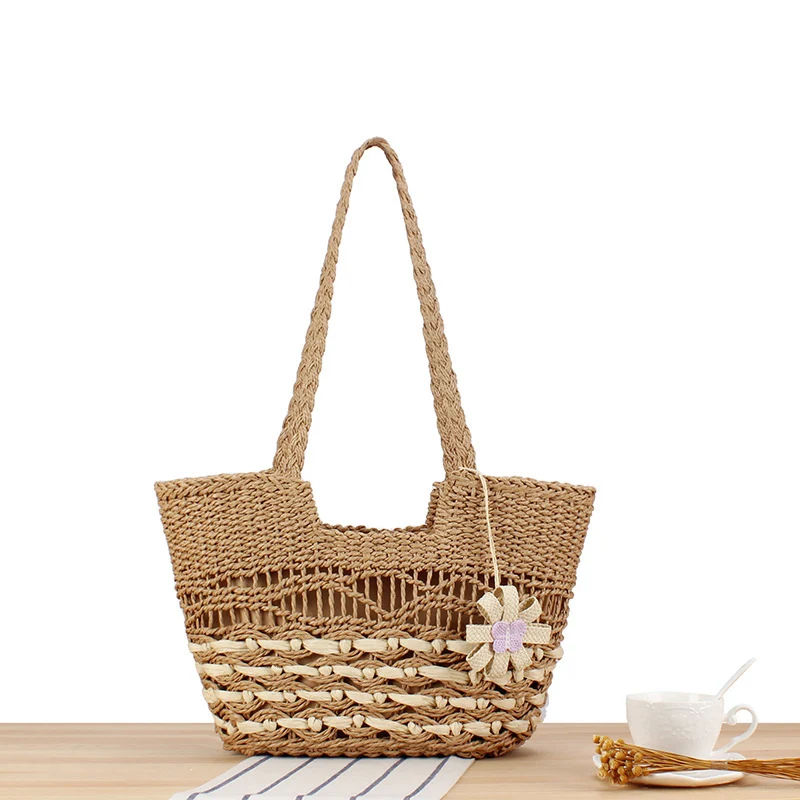 Elegante Strandtasche mit handgewebtem Korbmuster Skanto