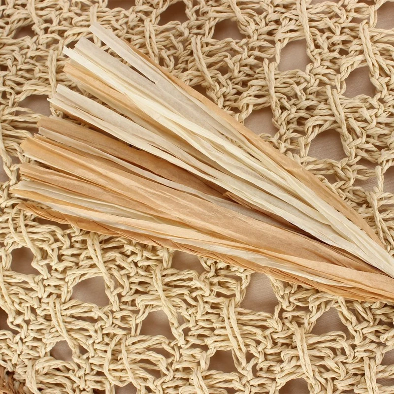 Handtasche aus handgewebtem Naturmaterial mit ansprechendem Fransen-Detail Skanto