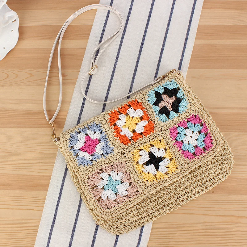 Handgefertigte Umhängetasche im modernen Patchwork-Design Skanto