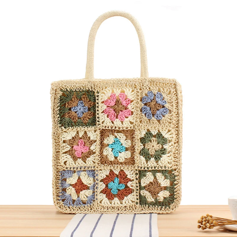 Handgefertigte Umhängetasche im floralen Patchwork-Design Skanto