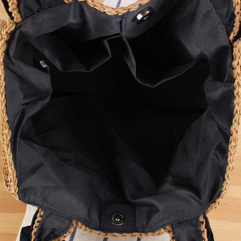 Elegante Handtasche mit Perlenverzierung und gerafftem Griff Skanto