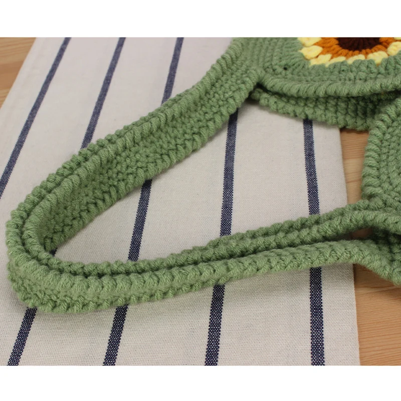 Kreative Häkeltasche mit einzigartigem Sonnenblumenmuster Skanto