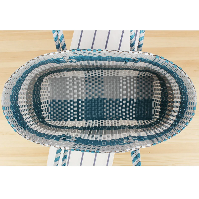 Design-Henkeltasche aus strapazierfähigem Material Skanto