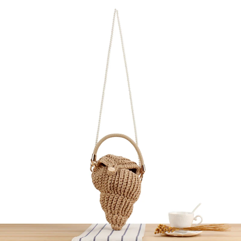 Elegante Handtasche im Muschel-Design Skanto